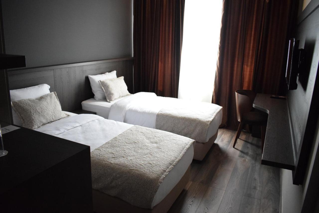 Hotel Ub Business & Wellness Ub Esterno foto